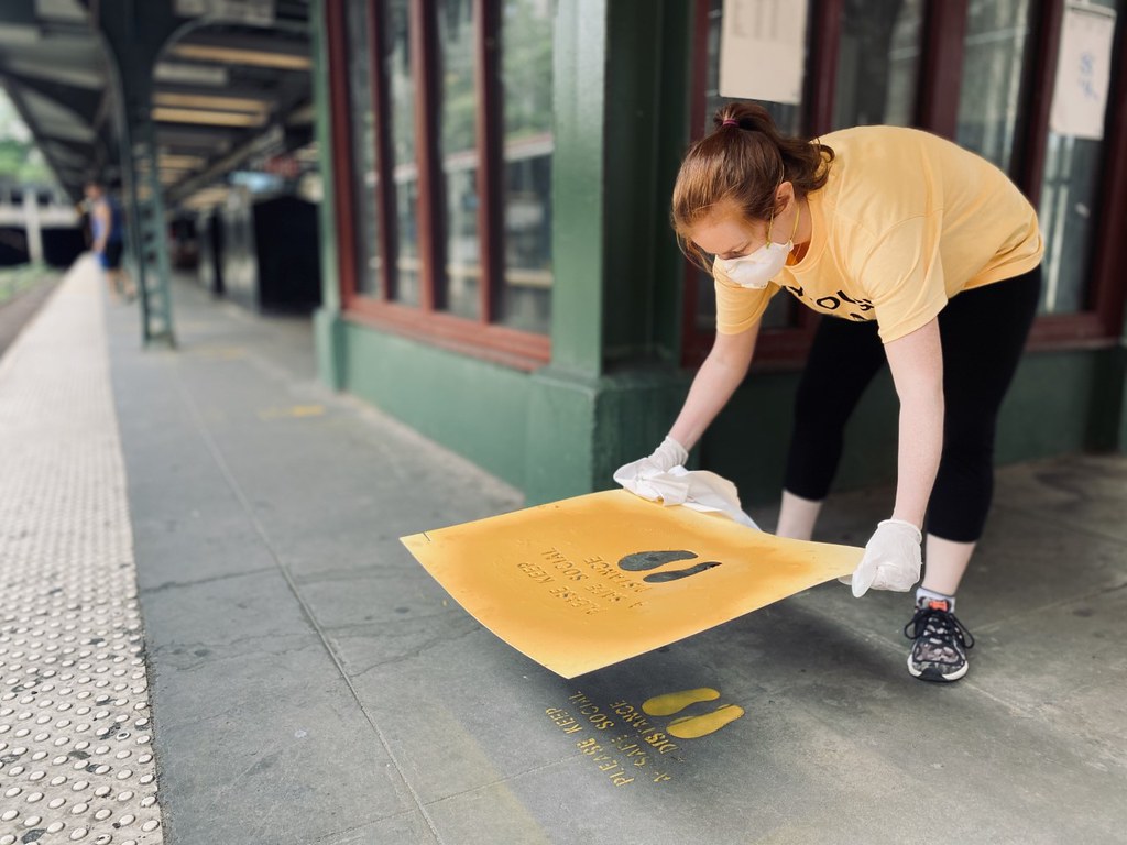 NYCTSubway's tweet photo. As part of our preparations for your safe return during phase 1 reopening, we’re installing new floor markings and signage with directional cues to help you keep safe a social distance.
Give yourself some space when you can. https://t.co/f1J6L2Gkb3