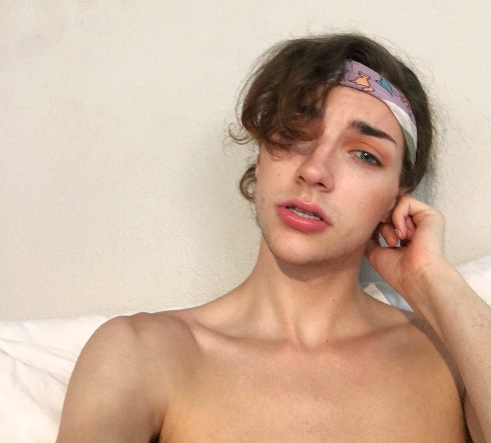 Logan98elite on X: Jo Dayne is ONLINE NOW! Super show, go visit his room  at: t.cojlW8VcJIg8 and have fun guys! Follow his ONLYFANS:  t.coB1znnNrV08 Follow him on INSTAGRAM: t.co7nIKcEf8zj  Follow his twitter: @