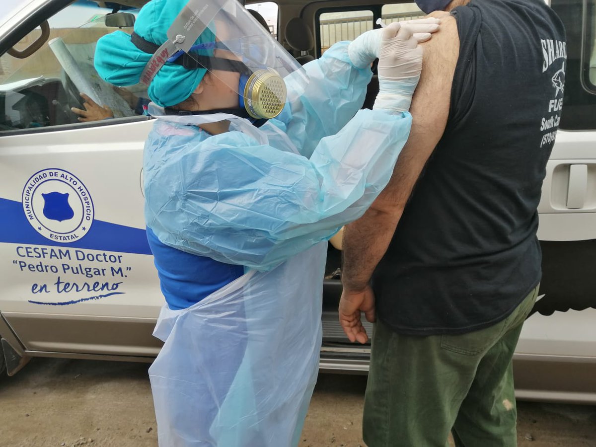 red_alto's tweet photo. [ VACUNACIÓN 💉]
Continuamos con la campaña de vacunación contra  la influenza, para los grupos en riesgo en los sectores de la  Autoconstrucción,  calle Juanita Fernández,  Marcela Paz y Amanda La Barca👩‍⚕️💉🚑
#atenciónprimaria #MAHOSPICIO #QuédateEnTuCasa #EntreTodosNosCuidamos https://t.co/ZQ22kIzSe9