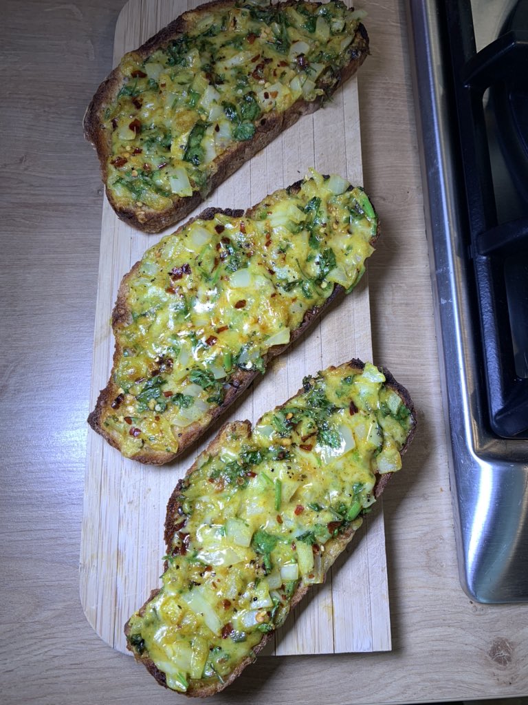 AchchaFood's tweet photo. More Indian cheese toasties ! #cheese https://t.co/zg4JqICNJZ