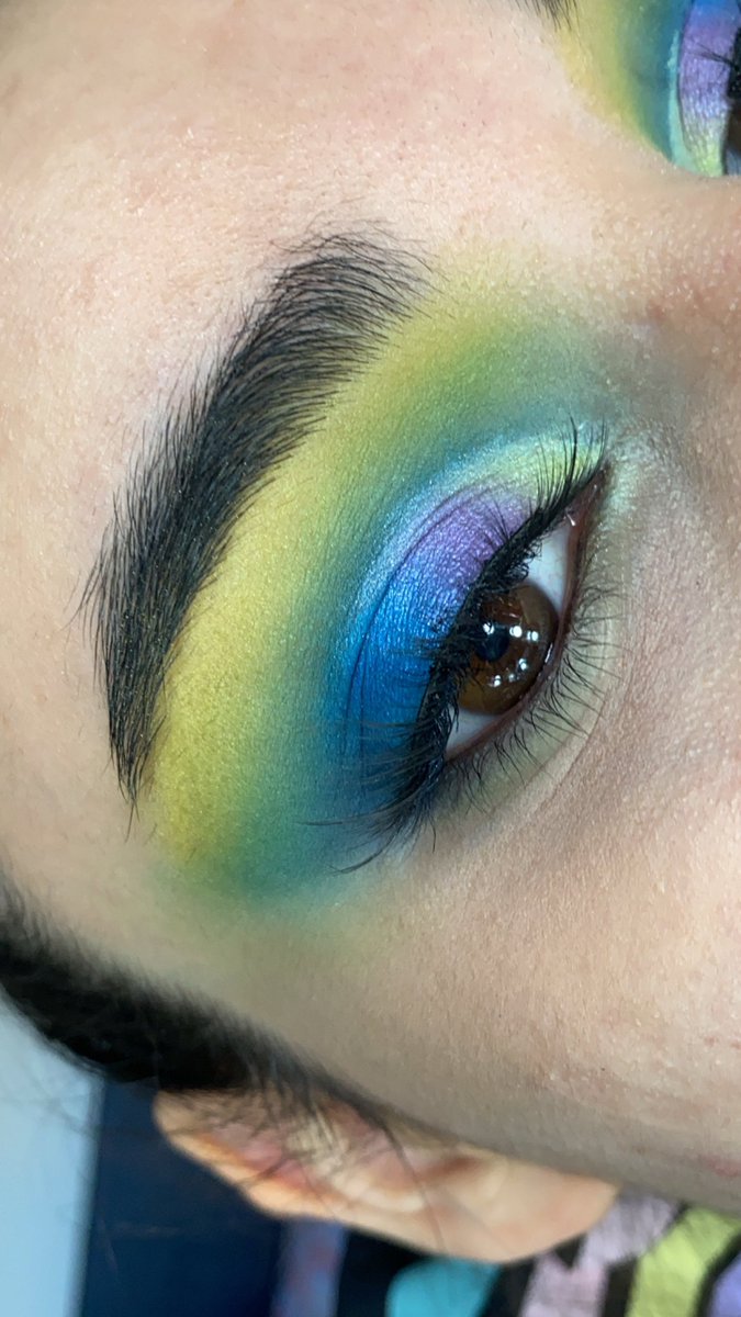 KathDakota's tweet image. #makeup