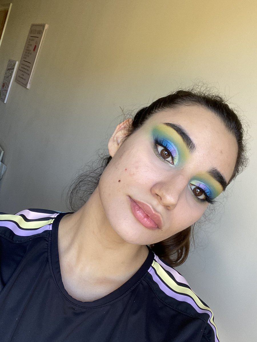 KathDakota's tweet image. #makeup