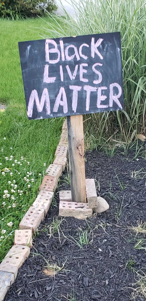 hunterclary's tweet image. #chalksign #familywalk