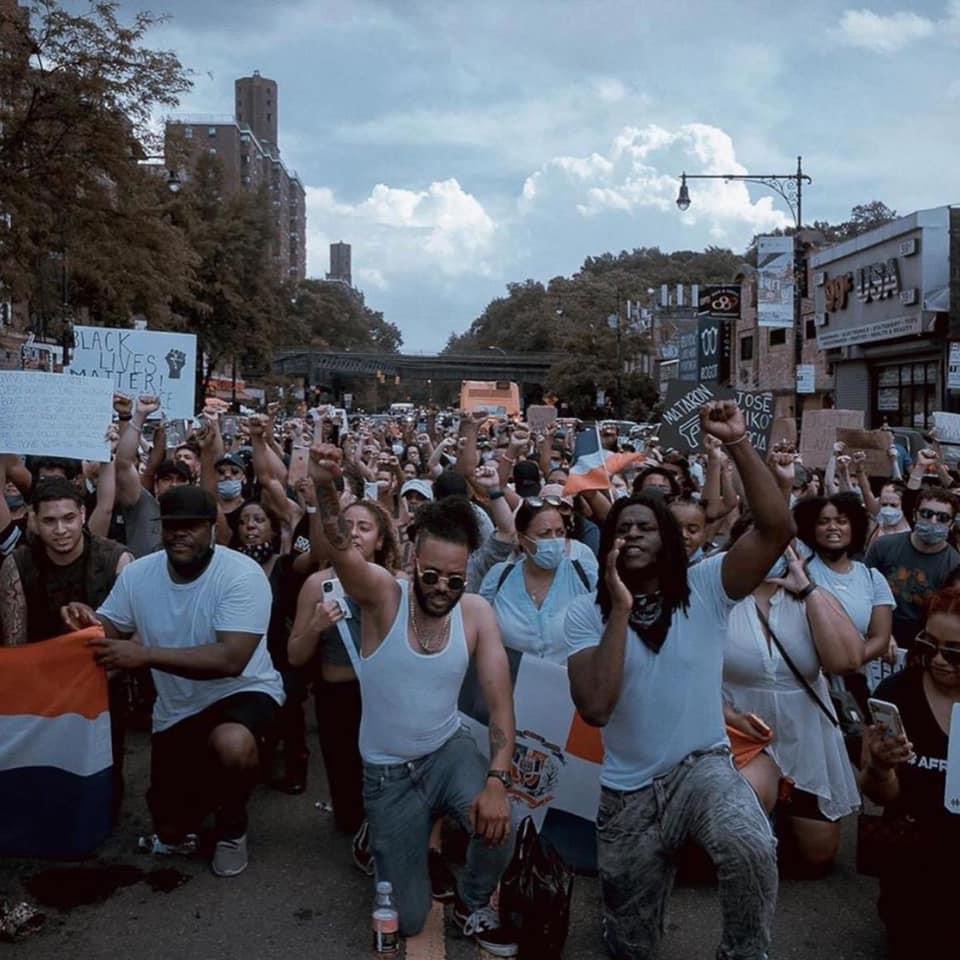 Dominicanbabesx's tweet photo. Unity and Love ✊🏿🙏🏿❤️
#BlackLivesMatter https://t.co/kOFRRZb2d4