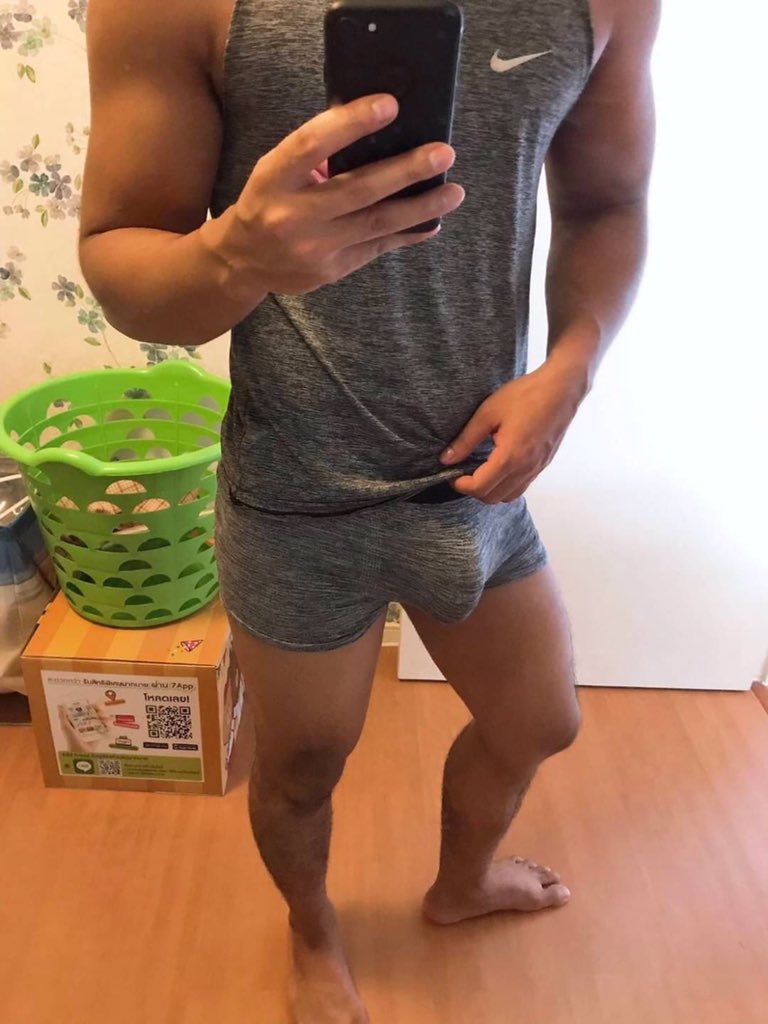 Handsome Guy tweet media