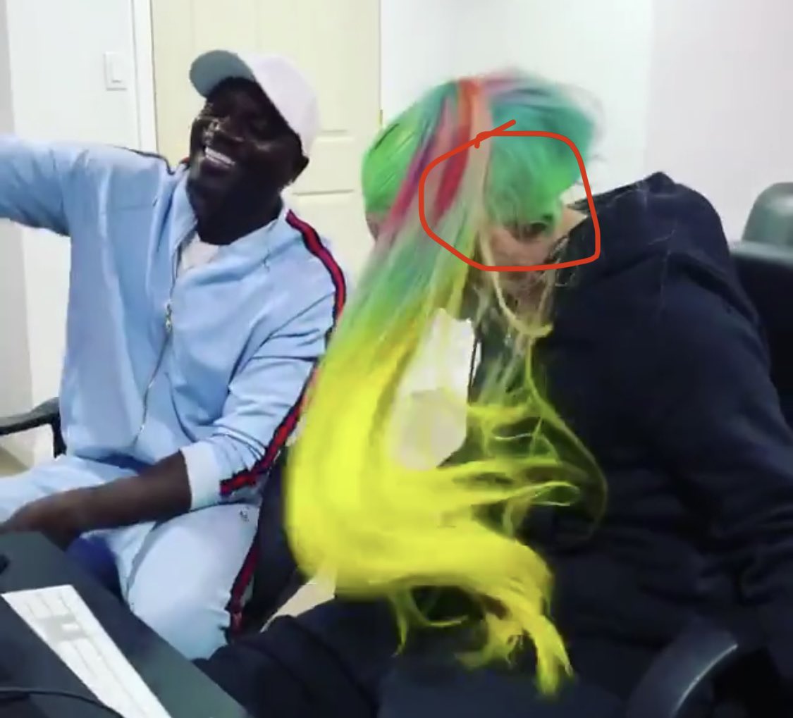 <a href="/DatPiff/">DatPiff</a> Uhhh why is there black hair popping out of this candy land hair??