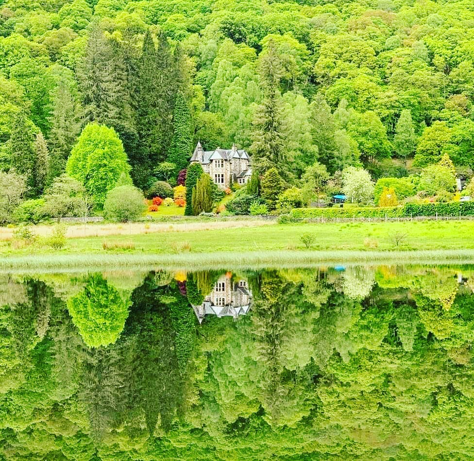 Scottish_Banner's tweet image. A perfect spot to #StayAtHome!
Great 📷Victoria Anderson.
#LochArd #Scotland #AmazingScotland #ScottishBanner #ScotlandIsNow #LoveScotland #Nature #BeautifulScotland