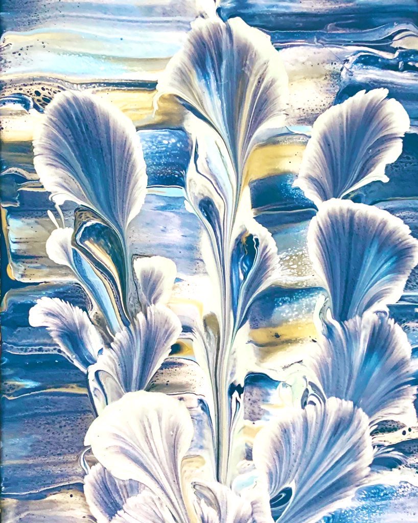 ValLovell7's tweet photo. Hi my name is Valerie and I’m a  new fluid artist creating acrylic paintings, alcohol ink pieces, jewelry, resin coasters and much more! Please check out my website at https://t.co/3q2KHXLQL9 for more of my art 😊🎨🖼 https://t.co/pVgRAJaW30