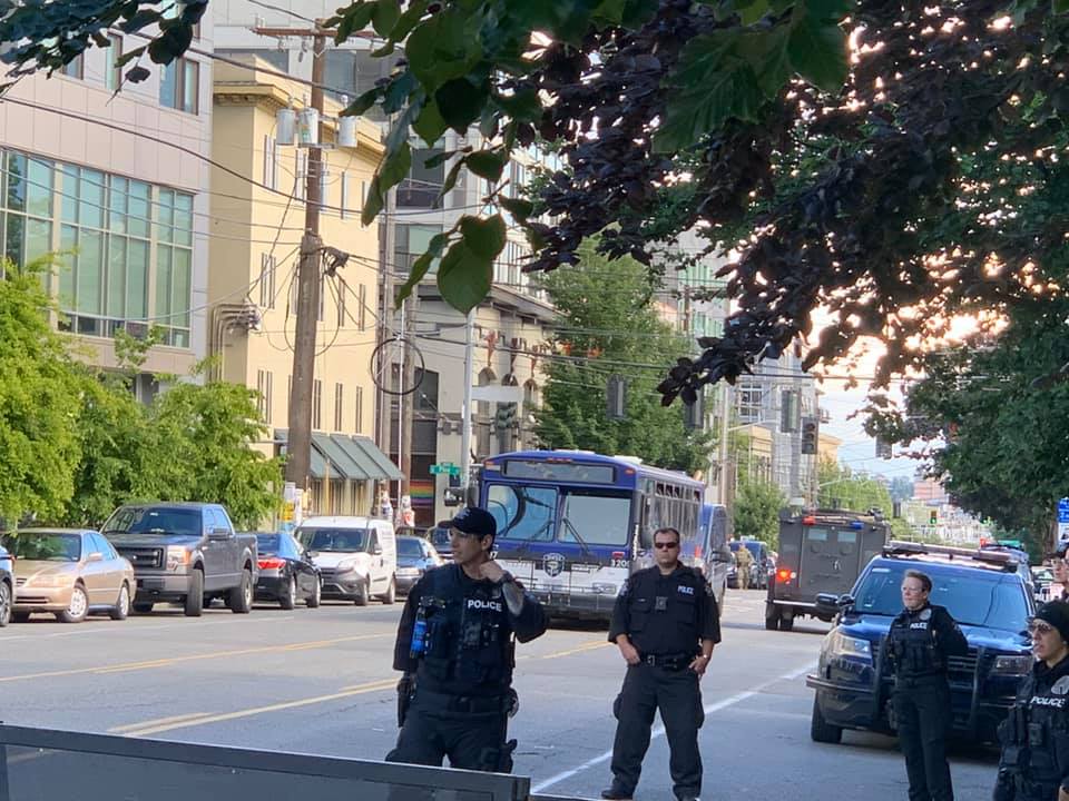 PUBLIC SAFETY NOTICE: Live events professional believes improperly installed barricade at Cal Anderson could potentially collapse, similar to the failure at @Bumbershoot which injured 25 people. See text msg with notice, plus pic of improper install. Share. Stay safe.