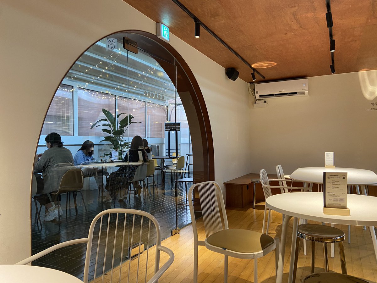 주말에 창신 알디프 다녀왔다. 바로 옆에 붙어 있는 피자/파스타집도 너무 좋음... 아마트리치아나 증맬 감동적인 맛이다🥰