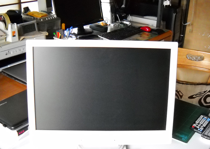 gogatukaze's tweet image. Raspberry Pi 3B+と周辺機器が最小限で揃えてみました。
初めての経験なので戸惑いがあるのですがハムOMに教えて頂き遊んでみようと思います。
取敢えず、私の好きなUbuntu MATEを入れてみようかと思います。
LINUX系なのでコマンドで遊ぶのは丁度良さそうです。
#RaspberryPi3B
#LINUX
#UbuntuMATE