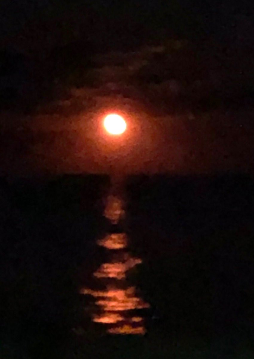 Strawberry moon!!