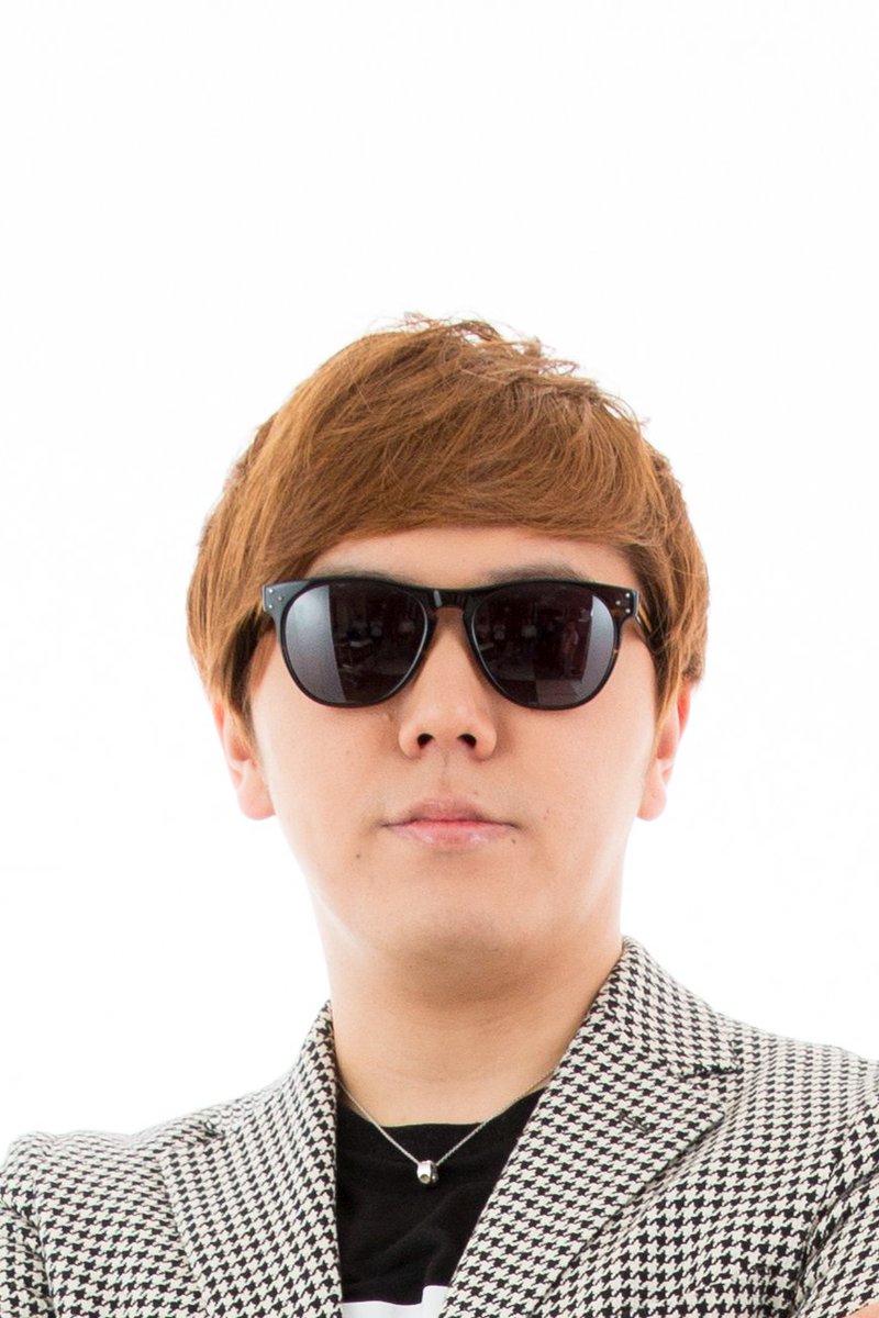 One Pieceスタッフ 公式 One Piece Muuusic Cover Album 好評発売中 本日発売のジャンプ グラばこ では トップクリエーター達がｏｐの主題歌に 挑んだカバーアルバムの情報をお届け コメントと視聴動画はコチラ T Co C9epof1hnr