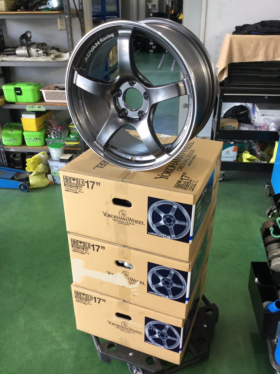 楽天市場】ADVAN Racing TC-4 18X8.5 5H/100 +45 ブラックガン