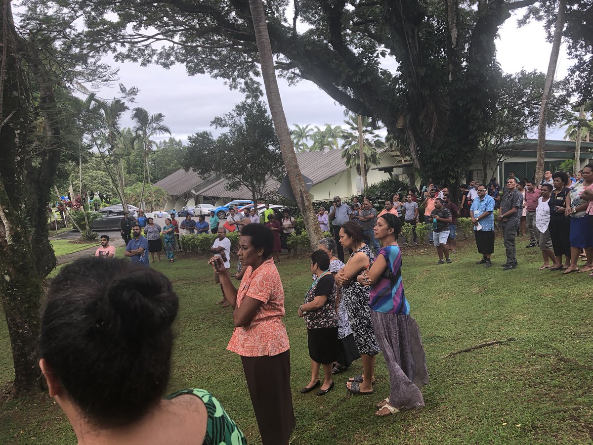 riroukalvaka's tweet photo. Students gather in hundreds in support of @pal_vcp https://t.co/sFwyvoheIY