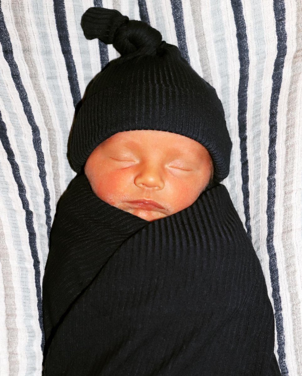 BreeHuggins's tweet photo. Dallas Cade was welcomed into the world at home on June 5th at 3:30 a.m. He is already so loved and Landon is soaking up being a big brother. I can’t wait to watch these two boys grow up and all the amazing adventures they are going to go on. #homebirth #boymom https://t.co/oCPo2Z6NOw