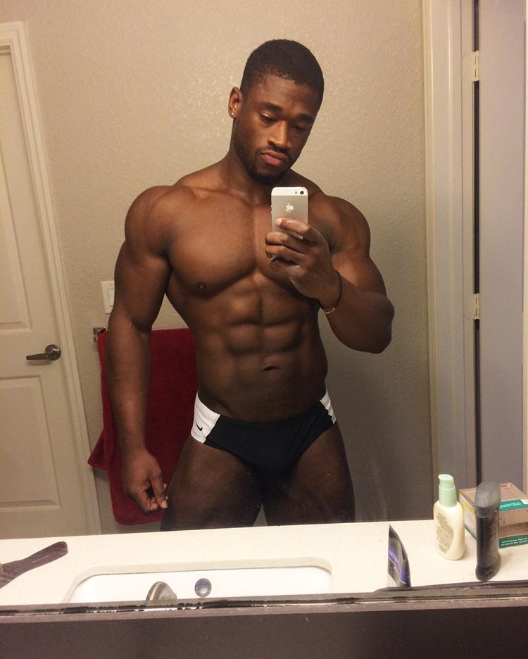 seengford's tweet photo. #PierreVuala #hotmen https://t.co/tjAf6jIGzi