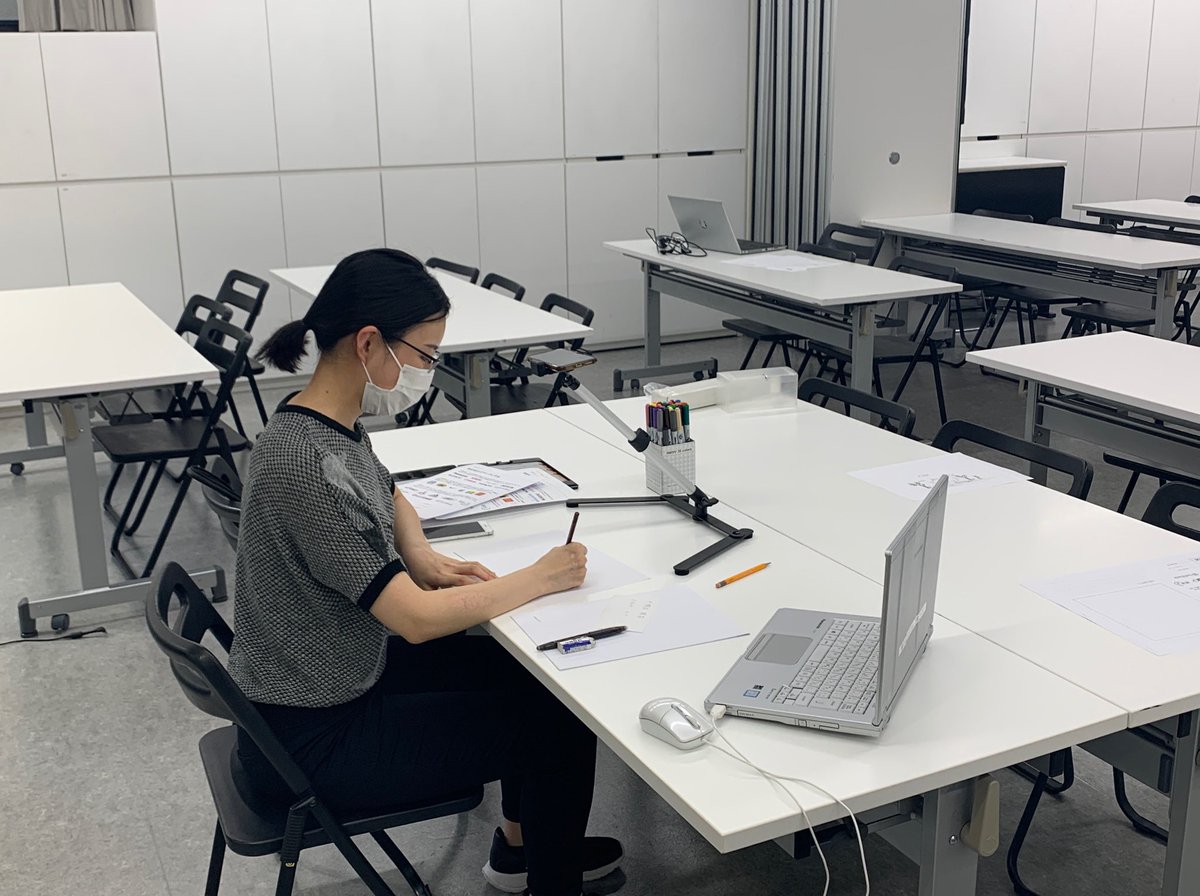 Oca大阪デザイン Itテクノロジー専門学校 V Twitter 本日はオンライングラフィックデザイナー体験を行いました 自分の名前を使ったロゴ製作体験をしました 今週から学校に来ての体験授業も再開しますよ T Co H85msrghyg Oca オンライン グラフィック