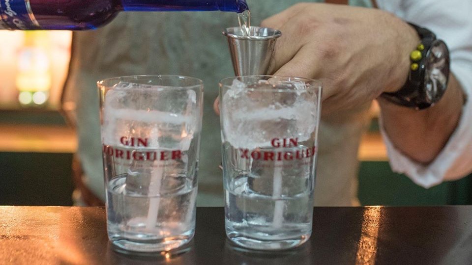 Poco a poco, pero YA podemos disfrutar de <a href="/XoriguerOficial/">Gin Xoriguer</a> en el bar, en el restaurante o en casa 💚 #lovemenorca🍹#perfectserve. 

Disfruta de los buenos momentos
.
.
.
#coctelxoriguer #gininspiration #drinks #intadrinkers #Menorca
