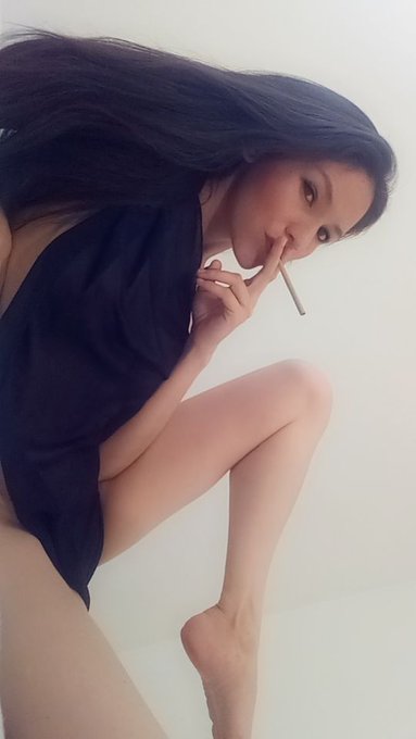 Follow me to sin 💞🔥 https://t.co/n6WoEwn1gv