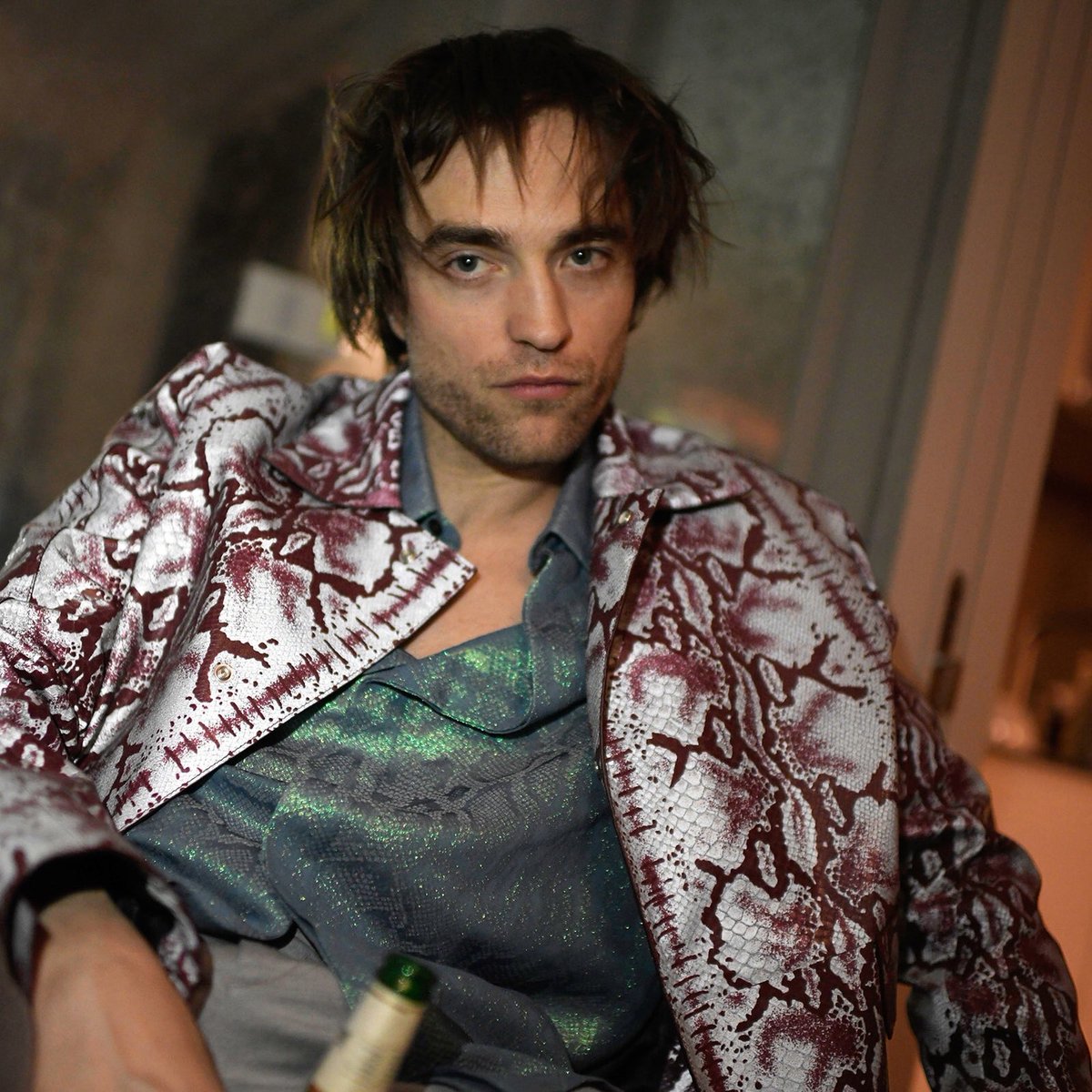 robert pattinson - you know this man is packin some heat