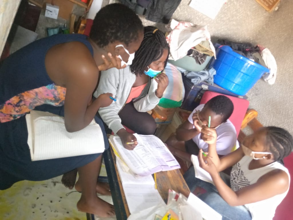 AwakeYouthInit2's tweet photo. Our changemakers providing intervention to students who can not access Digital learning. How are you displaying your changemaking skills during this disruptive moments https://t.co/5d0PeDKQpL