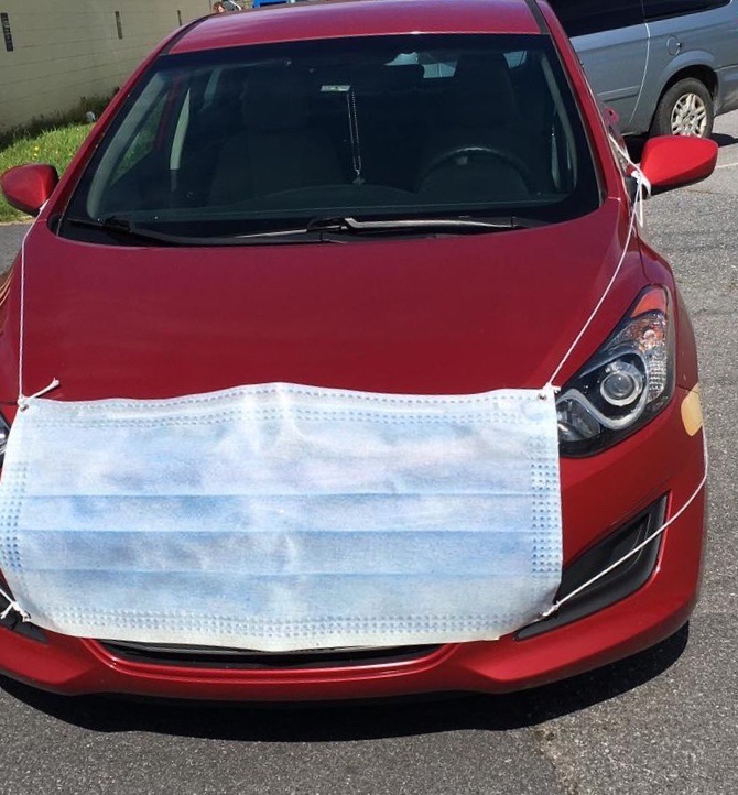 RaquelTravisBr3's tweet photo. People around the (World) begin to “MASK UP” their car. https://t.co/l6DdPpSn3N