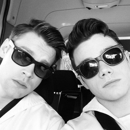 5/27 glee Kurt  Chris Colfer ( )     Happy birthday Chris  