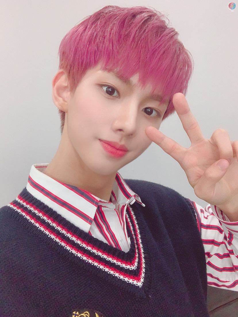 [#FANSHIP] 잠시 후 7시, FANSHIP 채팅에 #윈 이 나타난다!
윈과 함께 즐거운 시간을 보낼 Gem은 FANSHIP 채팅에서 만나요~💎

#MCND #WIN

➡vlive.tv/fanship/A09BD3