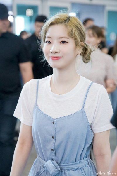 Dahyun airport / fashionbecause she's today's starreminder : today is her birthday, at midnight KST :]- A THREAD