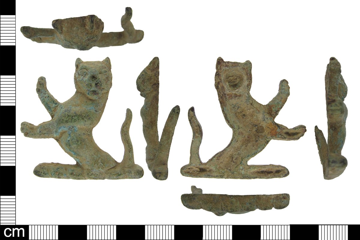 Hi there little lion 🦁

Have a look at this lovely Medieval mount. Recorded recently from Essex

@findsorguk @SocMedArch @ColMuseums

#findsrecording #responsibledetecting #findsorg #pas #recordyourfinds #archaeologyforall #history
 finds.org.uk/database/artef…