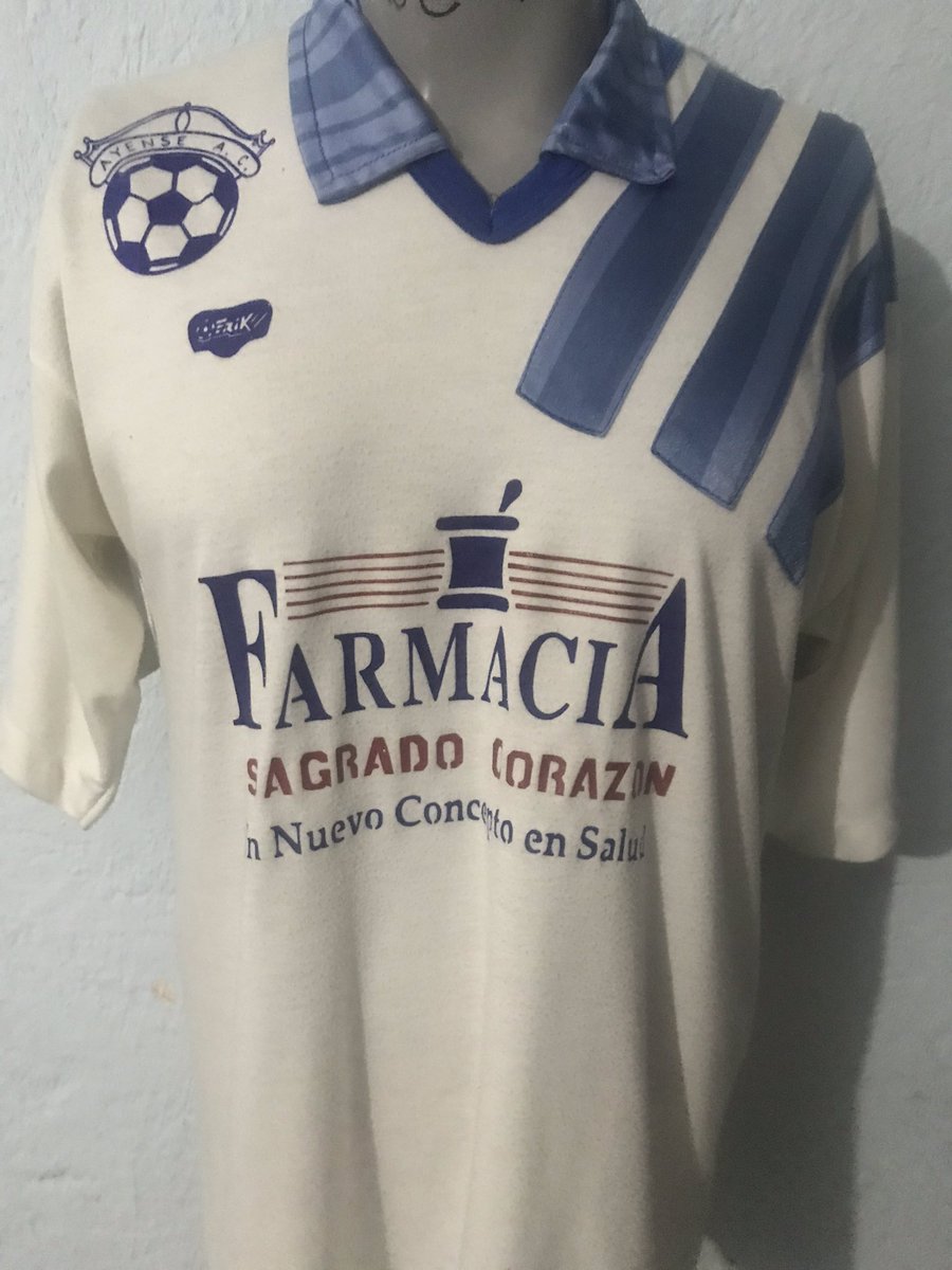 LemusGDL's tweet photo. Alguien de #ayotlán que me eche la mano con este jersey del #Ayense !! https://t.co/Z0oq4azxk8