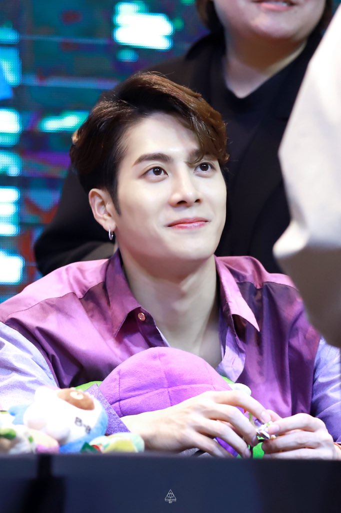 flawlessboy0328's tweet photo. 190525
보낸 줄 알았던 사진들3️⃣
#잭슨 #갓세븐 #JACKSON #GOT7 https://t.co/RrgwssJi9Y