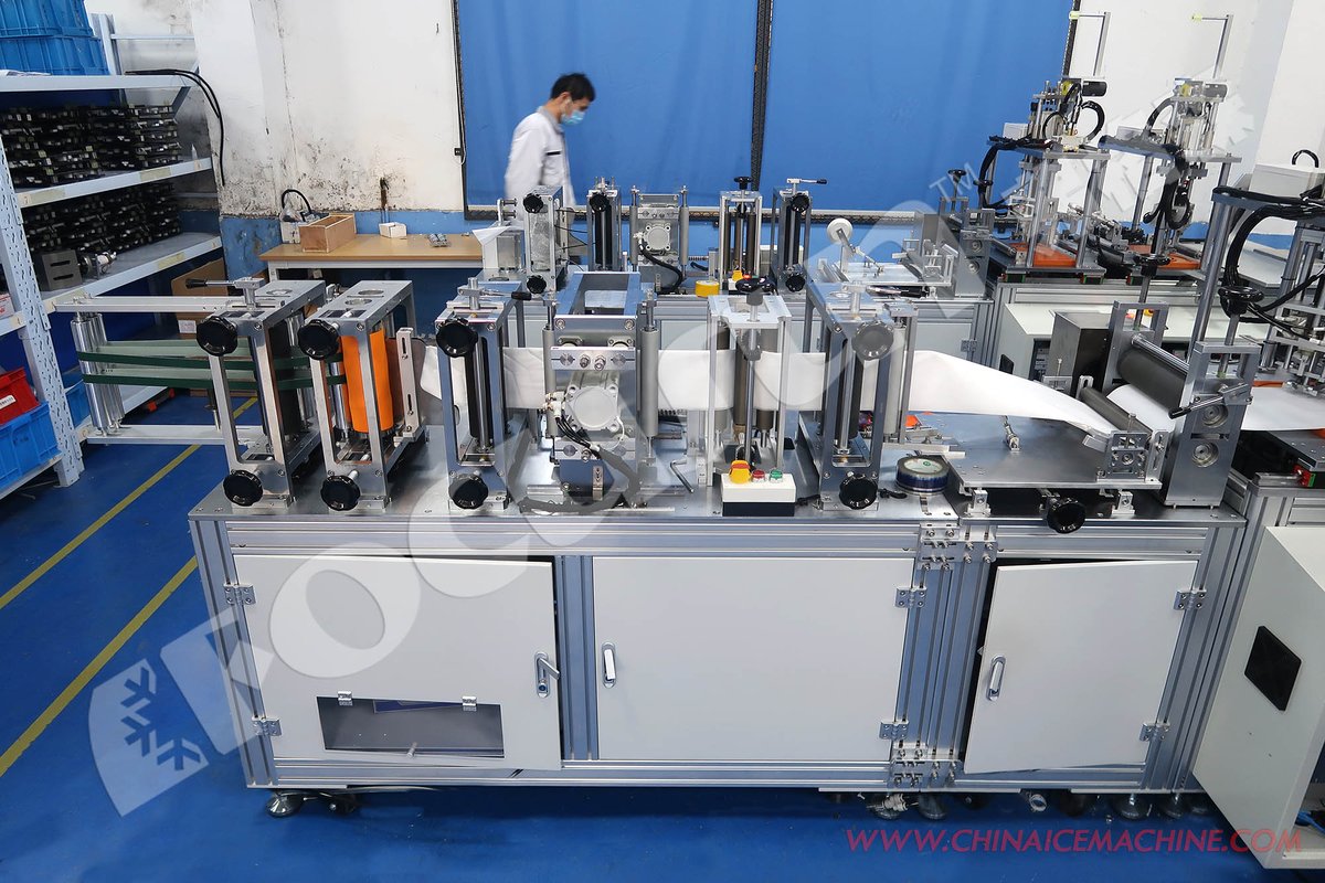 chinaicemachine's tweet photo. #Focusun #N95facemaskmachine is mainly used for N95 full-automatic production line of folding ear-hanging masks, realizing from material feeding to finished product.  #N95maskmachine #maskmaker #maskmakingmachine https://t.co/0dL2gYpoIj