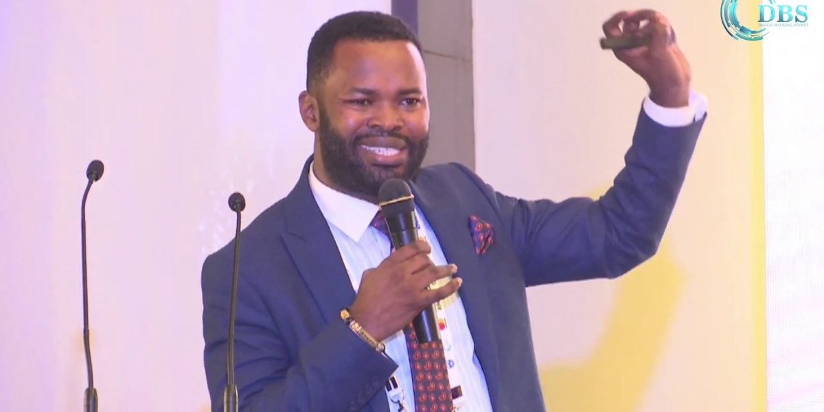 kubitx's tweet photo. BLOCKCHAIN TECHNOLOGY HAS EXPOSED CURRENT FINANCIAL SYSTEM, SAYS KUBITX C.E.O
Read more here: https://t.co/GeMSzdbgi9
#blockchain #kubitx #bitcoin #PanAfrican #Finance #africafinance #Forbes #business #AfricaDay2020 #Africa #quantitativeeasing https://t.co/6BR8Yq4M1O