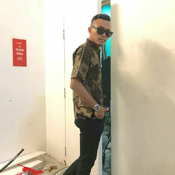 rajacrock's tweet photo. Come hangout with me > Baco Papannya on #BIGOLIVE https://t.co/1cnzkkAu9F https://t.co/xq0jhCmMLk