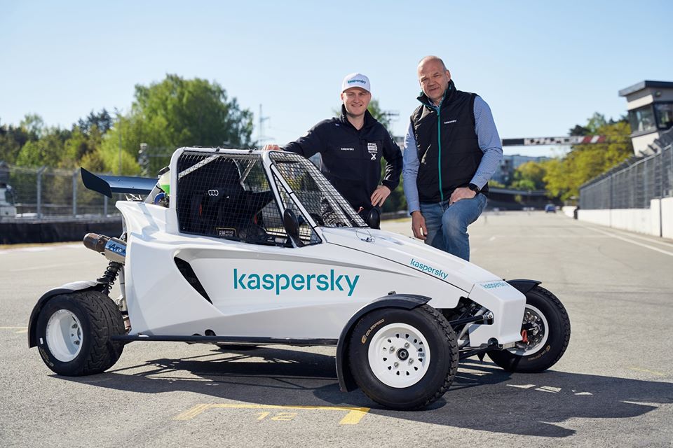 PLANET KART CROSS tweet media