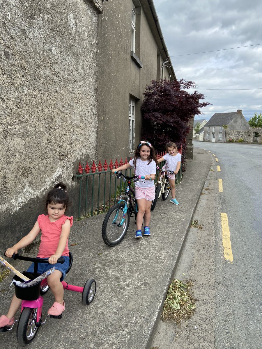 fleurcreative's tweet photo. @therowerns the girls are having so much fun during active week https://t.co/25QAzeeoK8