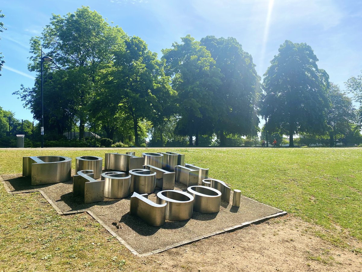 IanOrton2's tweet photo. Hanley Park with the glow this morning ☀️🌳 Nice job @SoTCityCouncil 👏🏽 #MyStokeStory #EnglishTourismWeek20 #StokeOnTrent https://t.co/FfcvKjzIuh