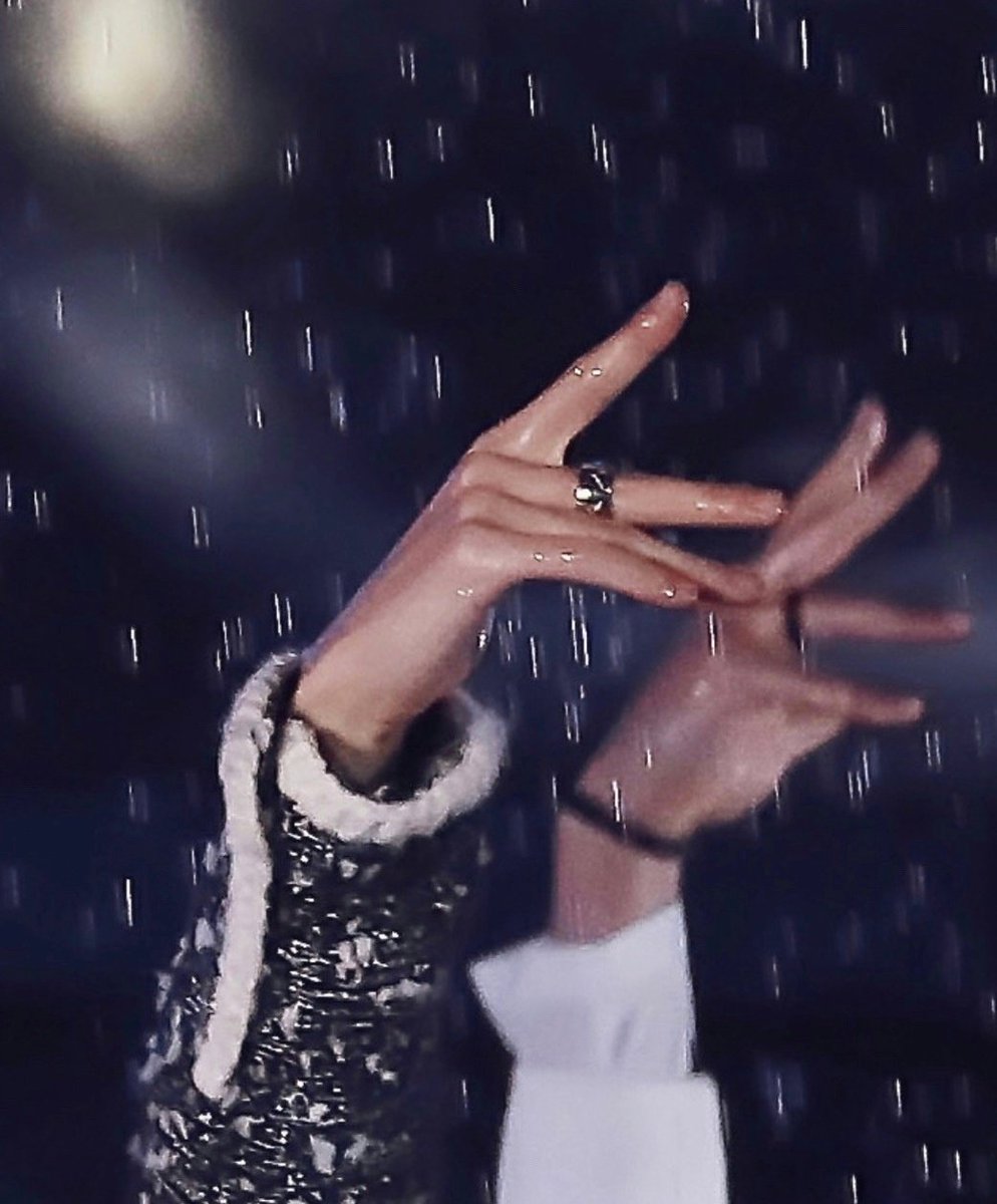 𝚆𝚈𝙱 𝚑𝚊𝚗𝚍𝚜 ⑤