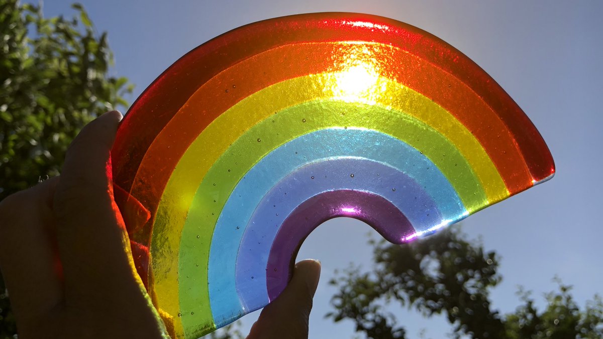 KateMoonlight's tweet image. Good morning! It’s #wednesdaymorning I think! I’ve been making a lot of #rainbows out of #fusedglass recently and I’m absolutely loving the bright &amp;amp; cheerful colours 🌈 #lockdown2020 #SmallBusiness #SBS #RainbowOfHope facebook.com/moonlight.glas…