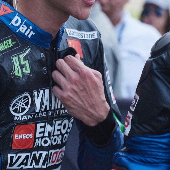 𝚆𝚈𝙱 𝚑𝚊𝚗𝚍𝚜 ⑨