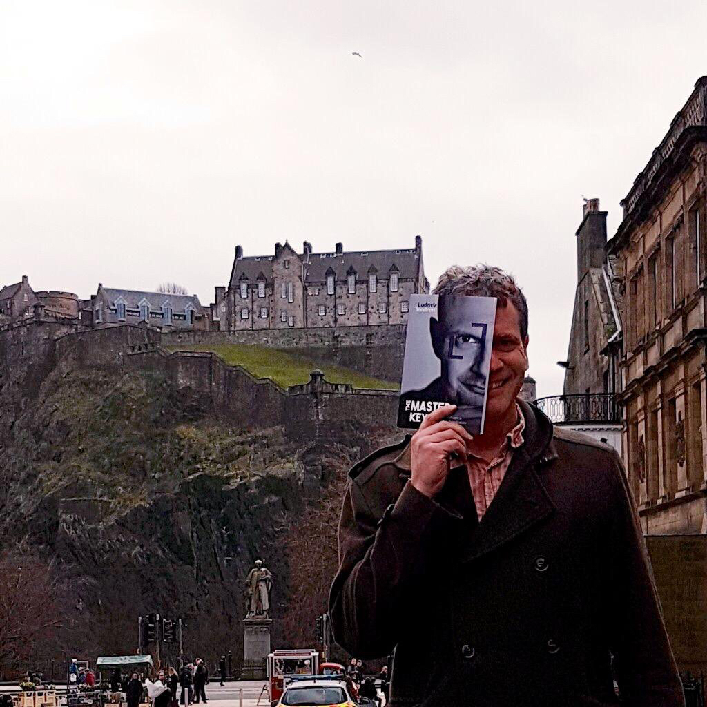 crourke's tweet photo. My friend Ludo Tendron just wrote a great book about business negotiation.  His readers are spanning the globe - like me in front of Edinburgh Castle. Find out where else with #LudovicOnline and check out his book https://t.co/w81CLy3C4e. https://t.co/aMg24RV0tD