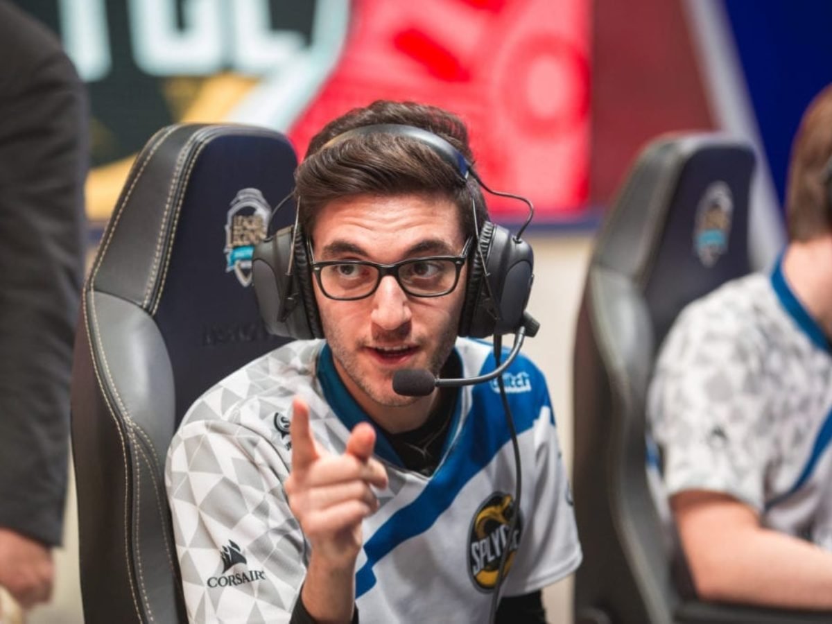 LCS_Shitpost's tweet photo. nisqy says don't cry https://t.co/YfRZSUJ7Us