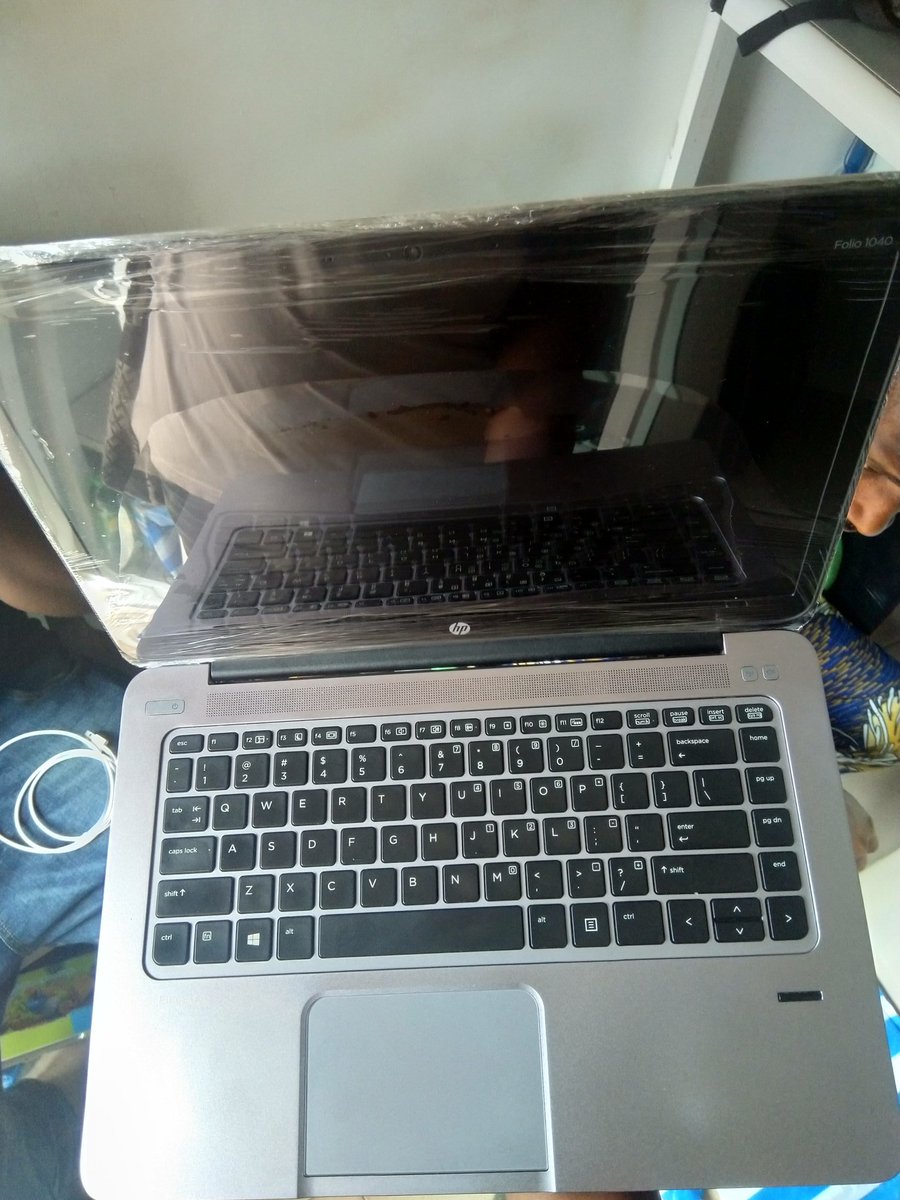 Lopegadgets's tweet photo. Direct usa used hp 1040 available
128ssd/4gig ram
Core i5
Keyboard lite
Available in two types 
Touch screen 165k
Non touch screen 145k

To place your order
DM/click on link in bio

#icantbreathe #BlackLivesMatters https://t.co/S3YAo78y0S