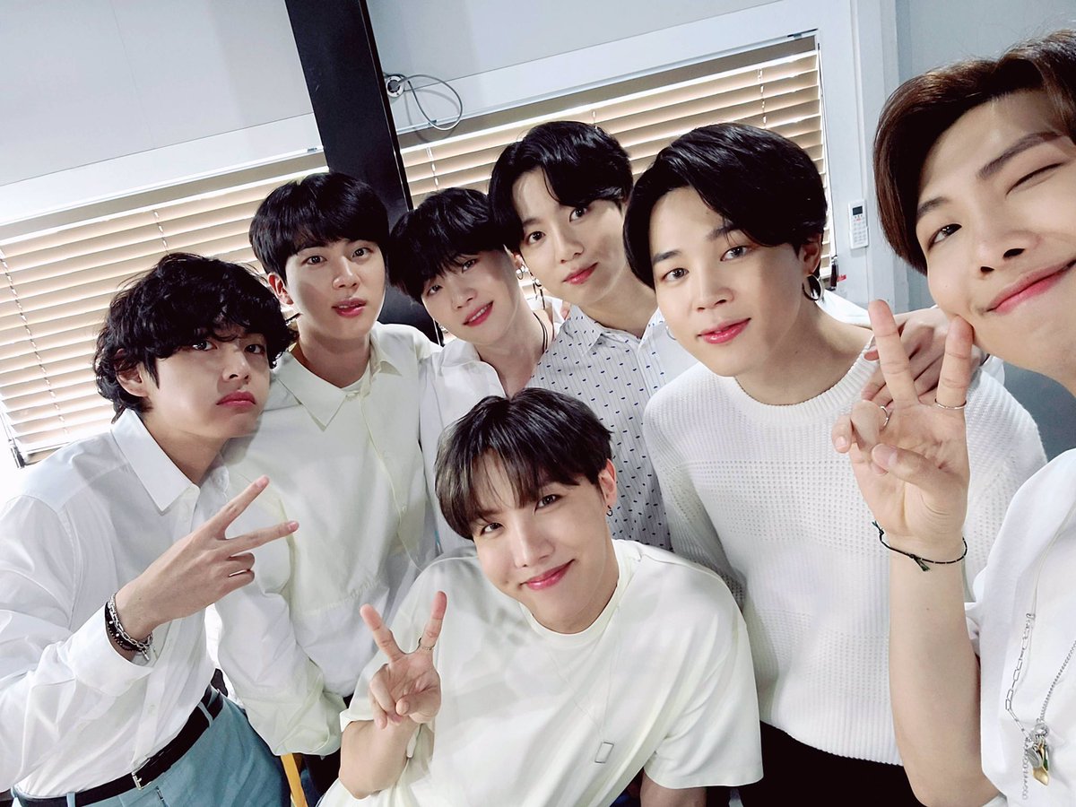 BTS IN WHITE ; A NECESSARY THREAD