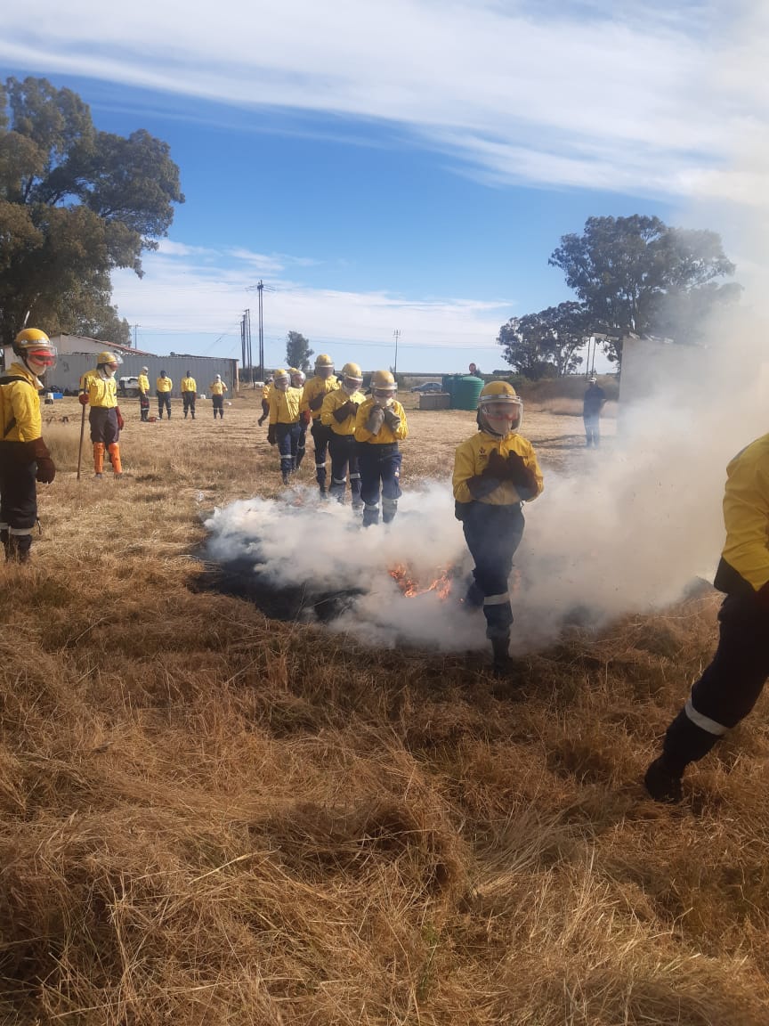 wo_fire's tweet photo. PICS: Firefighters from the Working on Fire Senekal team are ready for the Winter Fire season after having successfully completed their Yellow Card Training Camp conducted by instructors from the Kishugu Training Academy.
#YellowCardTrainingCamp https://t.co/OaU8V44T3o