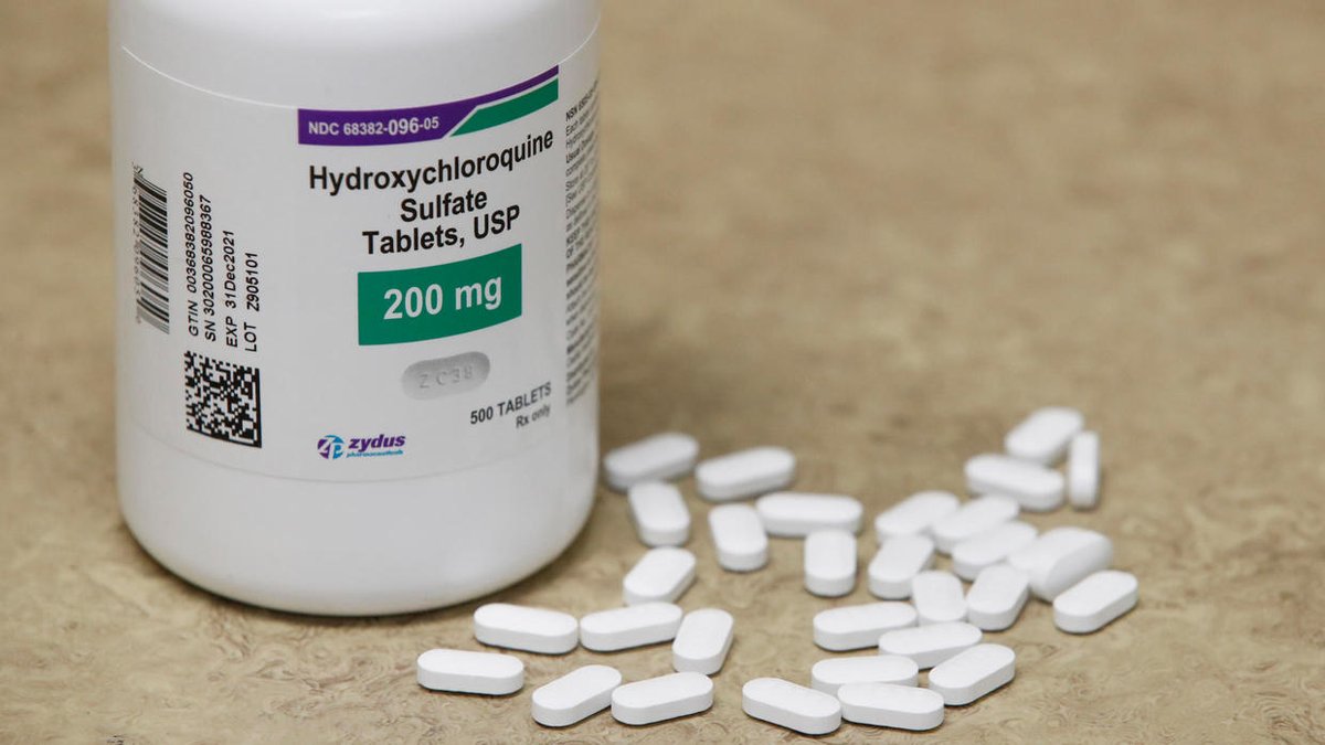 France24_fr's tweet photo. L'hydroxychloroquine n'est plus autorisée en France contre le Covid-19 https://t.co/rSNvMta0XL https://t.co/b9KigesLH3