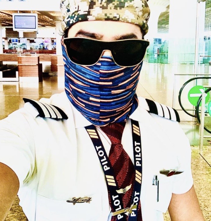 sabbymccloud's tweet photo. Operated Flight From Bangalore to Mumbai. Now at Mumbai Airport which looks awe-fully different in absence of the usual razzmatazz.
#JobIsJob #Mumbaiairport #covidwarriors #PilotBrothers https://t.co/Js1QXvXcjs