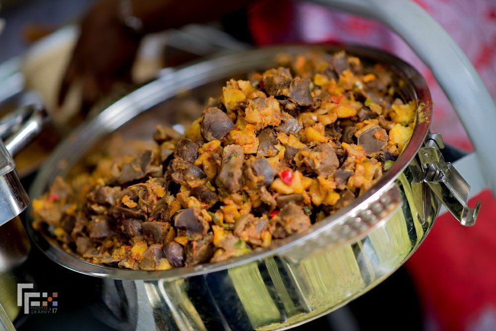 amalaconnectabj's tweet photo. Gizzard for the soul!!! Any meal is possible here in Amala Connect...♥️ Give us a call or pop by our Lugbe or Gwarinpa branches ♥️
#amalaconnect #gizzard #gizdodo #abujacaterer https://t.co/vdBgGtNKnD